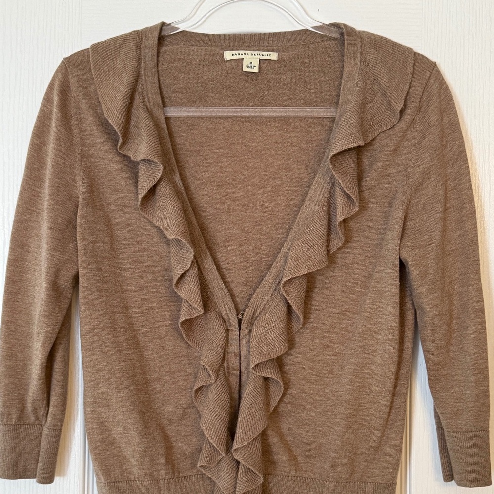 Charming dark taupe Banana Republic cardigan M